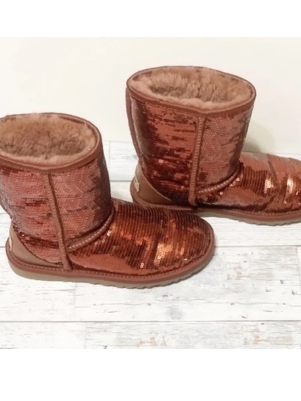 UGG Ugg Mid High Sequin Rust Color Boots Sz 6